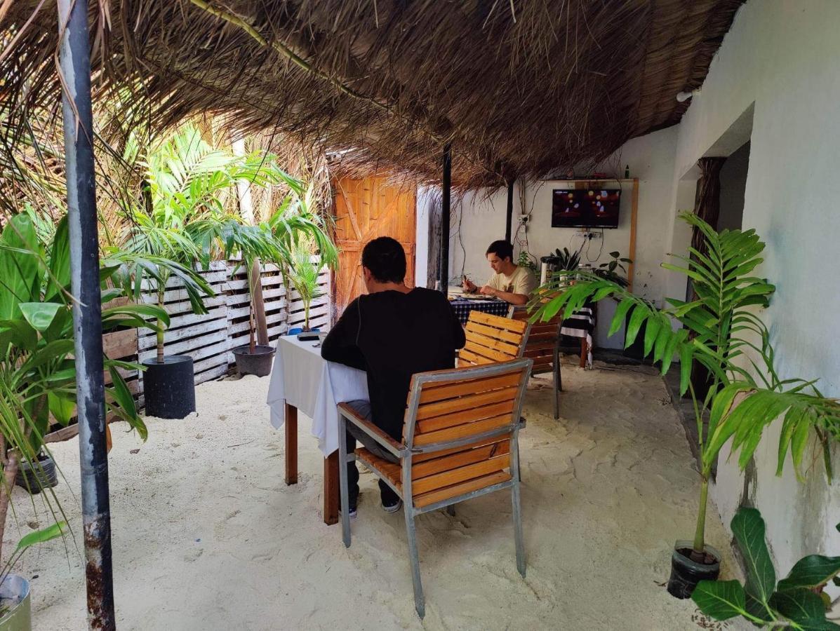 Rashuthere Maldives Rasdhoo Exterior foto