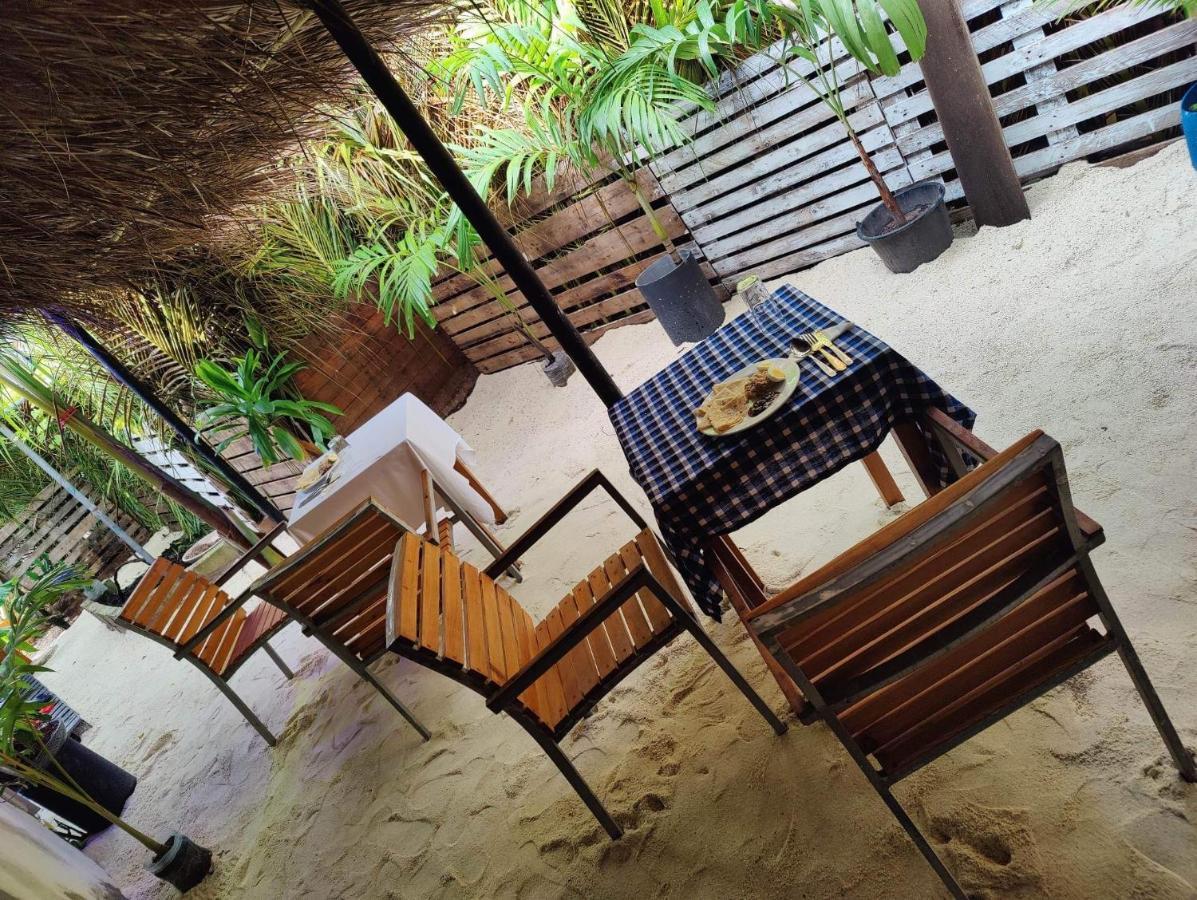 Rashuthere Maldives Rasdhoo Exterior foto